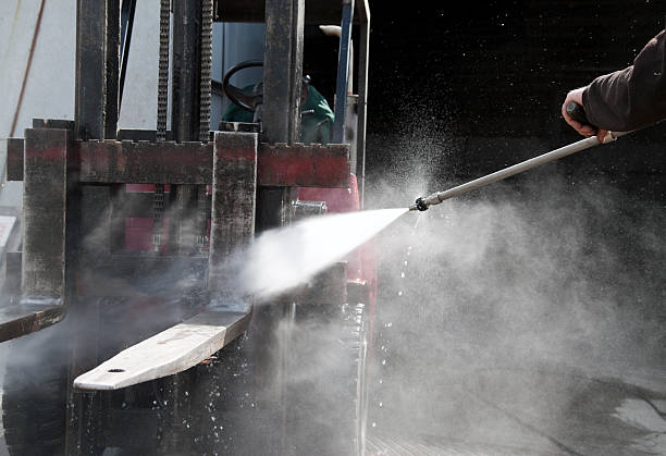 Best Garage Pressure Washing  in Lucasville, OH