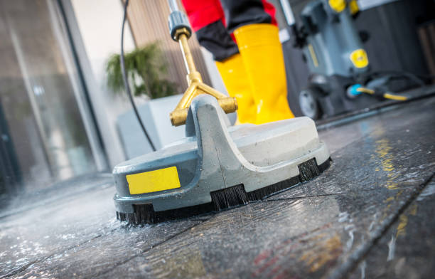 Best Deck Cleaning Services  in Lucasville, OH